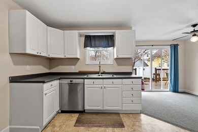 12 Demers St, South Grafton, MA 01560 - photo 5