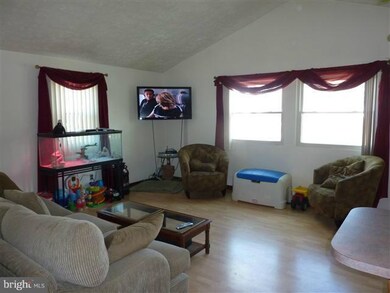 212 Glen Rd, Pasadena, MD 21122 - photo 4