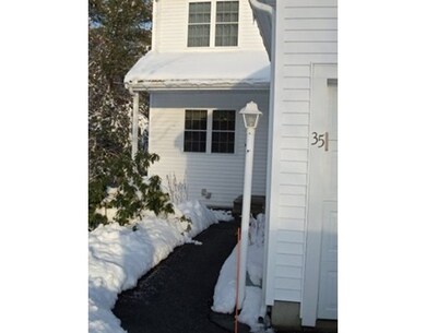35 Robin Ln unit 35, Rockland, MA 02370 - photo 2