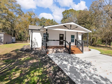 118 Strawberry Rd, Anderson, SC 29626 - photo 2