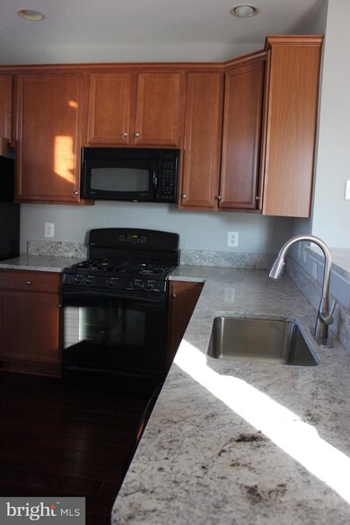 25165 Mcbryde Terrace, Chantilly, VA 20152 - photo 4