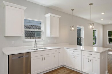 10-web-or-mls-9 Laurel Oaks Dr-06