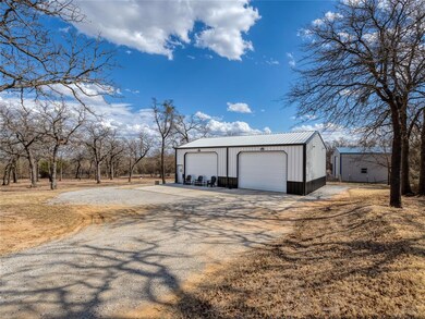 126 Maggie Lee Ct, Springtown, TX 76082 - photo 4