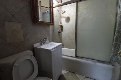 1314 N 22nd St, Milwaukee, WI 53205 - photo 4