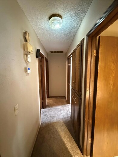 608 SW 23rd St, Moore, OK 73160 - photo 7