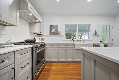 18 Bennett St unit 1, Manchester, MA 01944 - photo 2