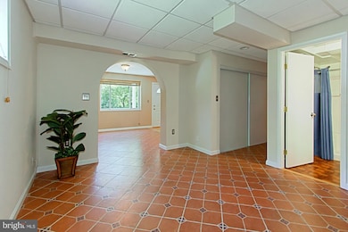 6527 Jay Miller Dr, Falls Church, VA 22041 - photo 6