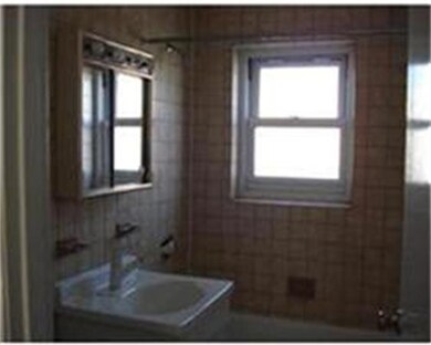 95 Chestnut St unit 3, Brookline, MA 02445 - photo 7