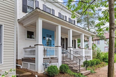 207 S 4th St, Lewisburg, PA 17837 - photo 2