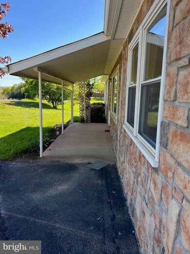 3053 State Rd 55, Moorefield, WV 26836 - photo 2