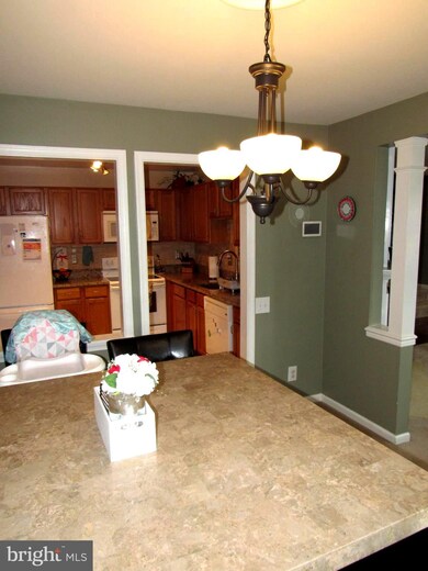 8206 Winstead Place unit 201, Manassas, VA 20109 - photo 6