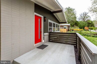 2908 Farmington Dr, Alexandria, VA 22303 - photo 3