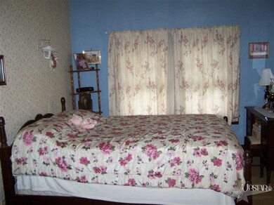 69 S Jackson St, Andrews, IN 46702 - photo 6