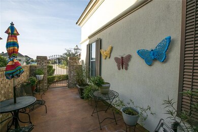 Another View of this gorgeous entryway!