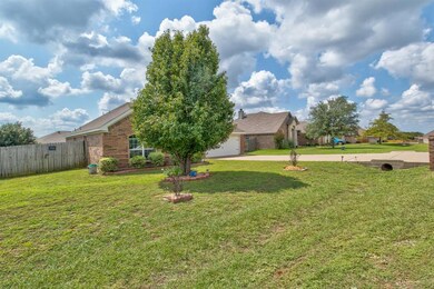 2907 Saunter Ln, Granbury, TX 76049 - photo 3