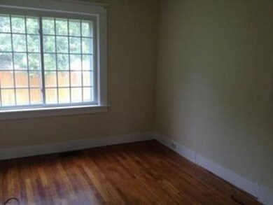 545 Huse Rd, Manchester, NH 03103 - photo 5