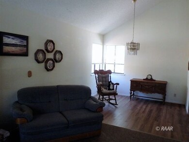 Living to dining room