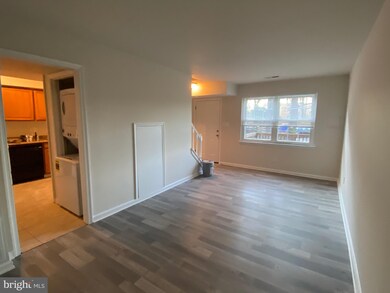 9728 Hagel Cir, Lorton, VA 22079 - photo 6