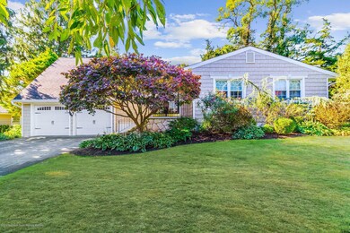 904 Riverview Drive