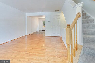 1876 Tiger Lily Cir, Woodbridge, VA 22192 - photo 5