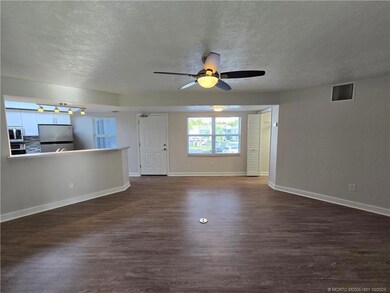 3206 SE Aster Ln unit R207, Stuart, FL 34994 - photo 6