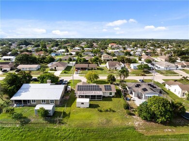 372 SE Oakridge Dr, Port Saint Lucie, FL 34984 - photo 3