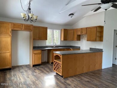 659 Dotters Corner Rd, Kunkletown, PA 18058 - photo 4
