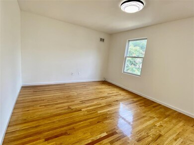 216 Kearney Ave, Jersey City, NJ 07305 - photo 2