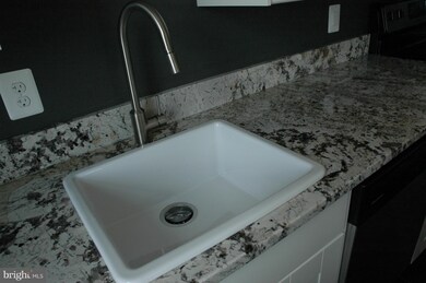 101 E Culpeper St unit 201,205, Culpeper, VA 22701 - photo 6