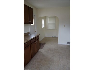 lower unit kitchen office/breakfast nook