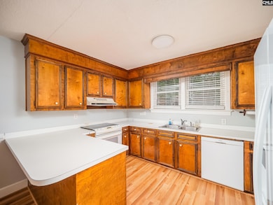 1703 Atascadero Dr, Columbia, SC 29206 - photo 6