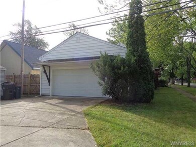 438 Bennett St, North Tonawanda, NY 14120 - photo 3