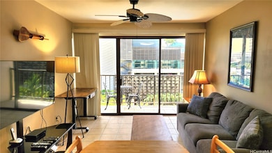 The Four Paddles unit 703, Honolulu, HI 96815 - photo 2