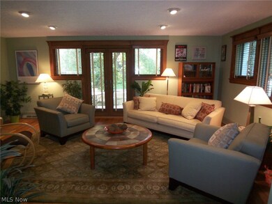 2577 Overlook Rd unit W1, Cleveland, OH 44106 - photo 4