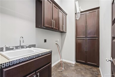 1342 Patsy Cline Dr, Edinburg, TX 78541 - photo 6