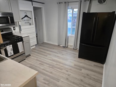 7337 Dale, Center Line, MI 48015 - photo 7