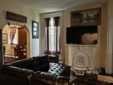 235 E Walnut St, Hillsboro, OH 45133 - photo 6