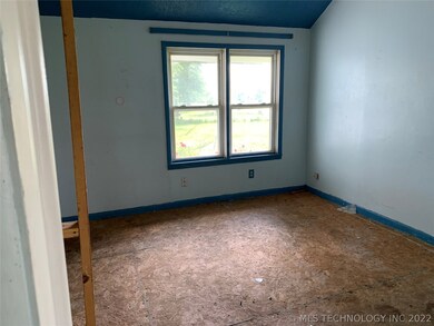 1320 N Caney St, Copan, OK 74022 - photo 5