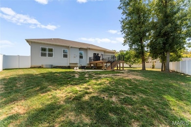 901 Ambercrombie Square Ct, O Fallon, IL 62269 - photo 3