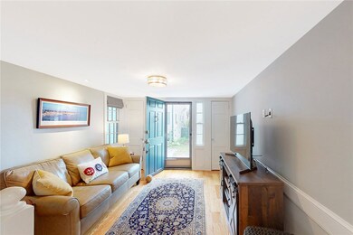 8 Cozzens Ct, Newport, RI 02840 - photo 4