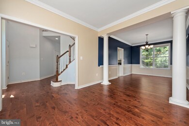 5690 Northton Ct, Woodbridge, VA 22193 - photo 4
