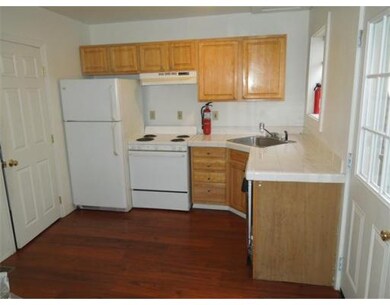 13 Lock St unit AC, Nashua, NH 03064 - photo 4