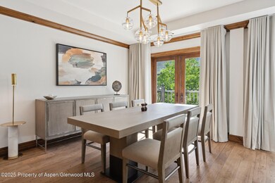 49BDiningRoom
