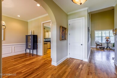 226026_6-snapsold-screen-2904-colony