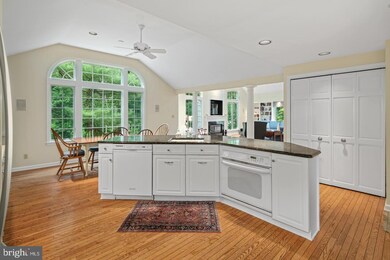 8 Byre Ln, Wallingford, PA 19086 - photo 3