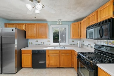 42 Brentwood Rd, Methuen, MA 01844 - photo 5