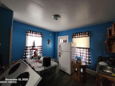 77 N Fairview St, Lock Haven, PA 17745 - photo 4