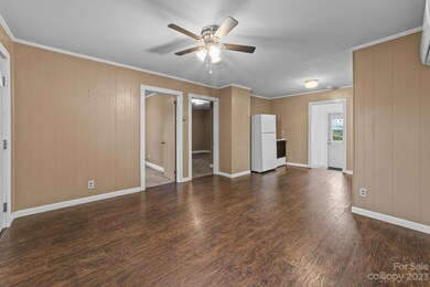 1718 Arlington Ave, Statesville, NC 28677 - photo 5