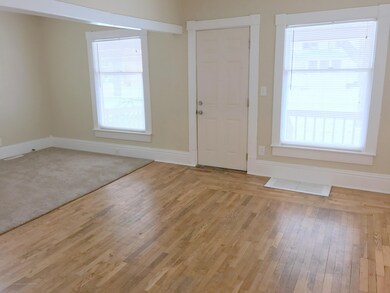 923 N Chestnut St, Lansing, MI 48906 - photo 4