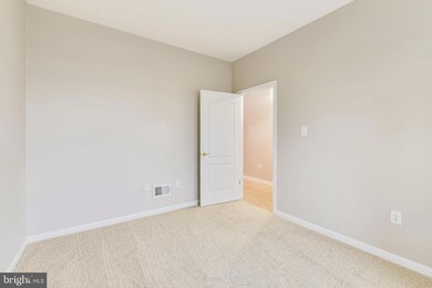 20467 Crescent Pointe Place, Ashburn, VA 20147 - photo 5